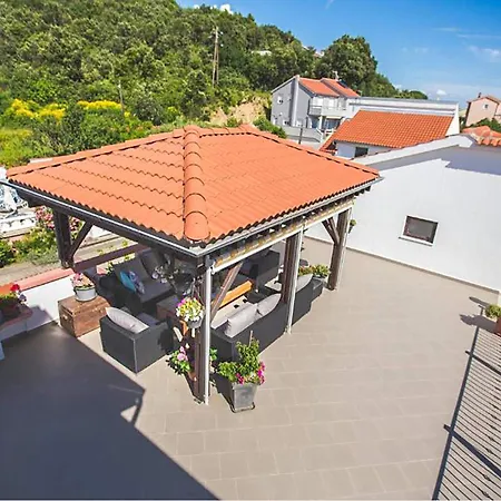 Appartamento Stunning In With Sauna Kampor