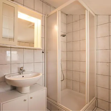 In With Sauna *