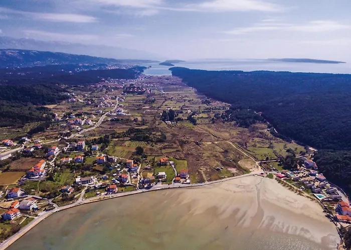 Stunning In With Sauna Kampor